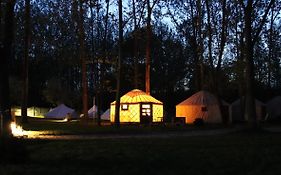 Oeko Kemping Es Glamping Tiszadada