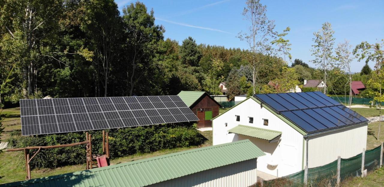 Oeko Kemping Es Glamping Tiszadada Exterior photo